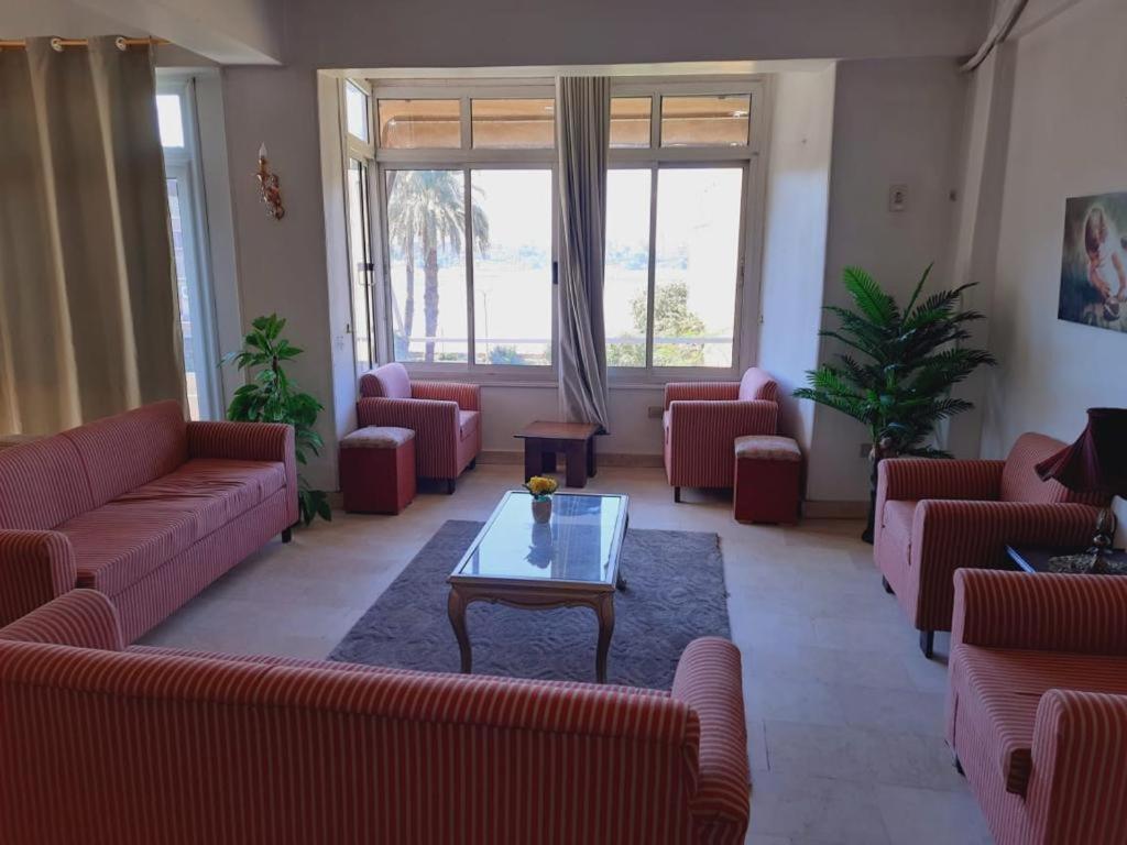 East Luxor Apartments With Nile Views Jazirat al Awwamiyah Kültér fotó