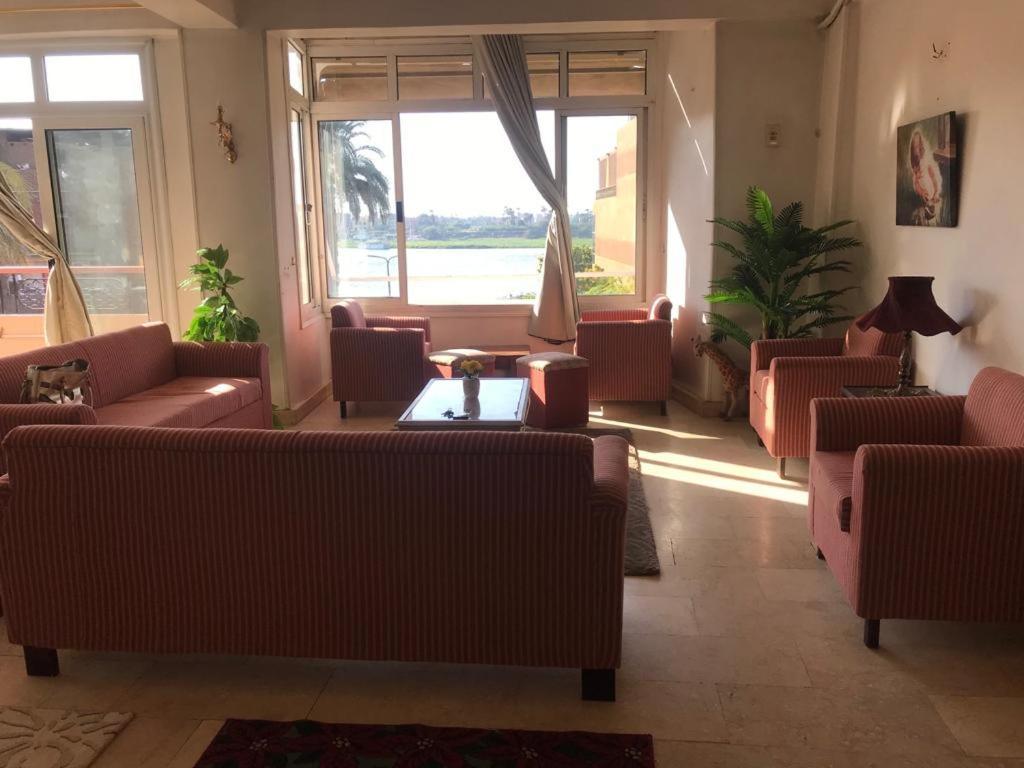 East Luxor Apartments With Nile Views Jazirat al Awwamiyah Kültér fotó